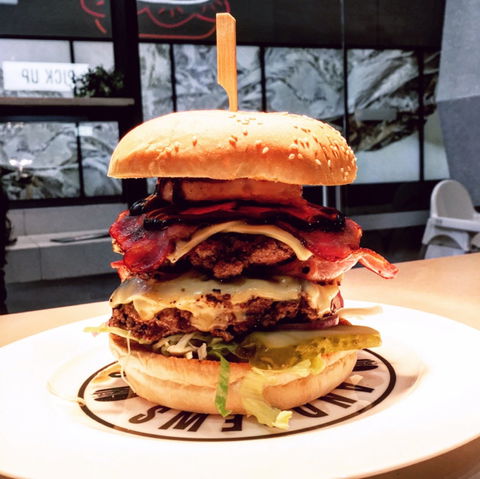 Andrew's Hamburgers - Albert Park - Accommodation Batemans Bay 0