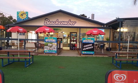 Beachcomber Cafe - Accommodation Batemans Bay 0