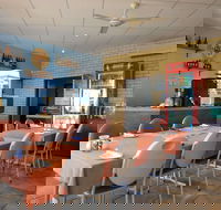 Golden Ponds Bar Restaurant  Function Centre - Accommodation Batemans Bay