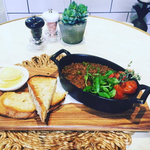 Little Bloomfield Cafe And Wine Bar - Accommodation Batemans Bay 0