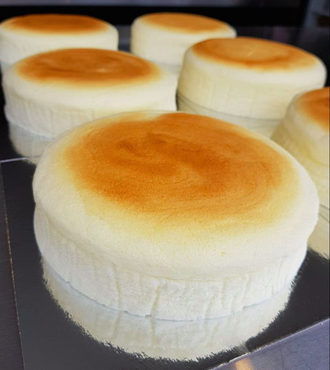 Jiggle Cheesecake - Accommodation Batemans Bay 0