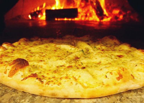 Heat Woodfired Pizza Bar - Accommodation Batemans Bay 1