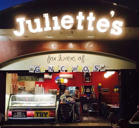 Juliette's - Accommodation Batemans Bay 0