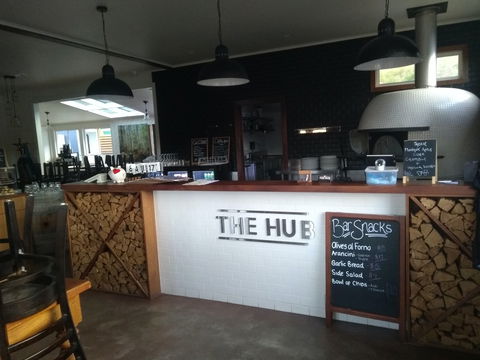 The Hub - Pizza And Beer - Accommodation Batemans Bay 1