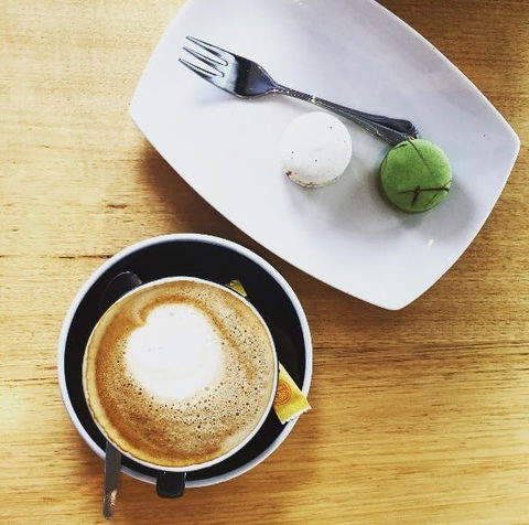 Cutting Board Eat House At Cloisters - Accommodation Batemans Bay 0