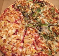 Johnny Boys Pizza - Mentone - Accommodation Batemans Bay