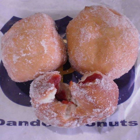 Dandee Donuts - Accommodation Batemans Bay 0