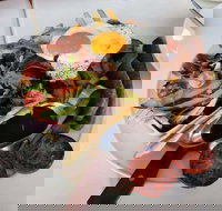 Lazy Moes - Caroline Springs - Accommodation Batemans Bay