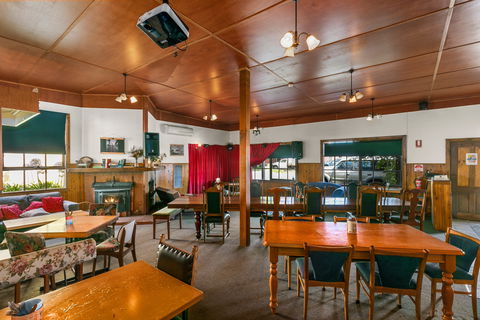 Archies Couch - Accommodation Batemans Bay 1