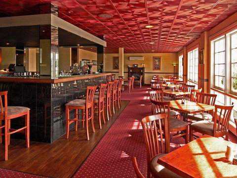 All Seasons Bar & Grill - Accommodation Batemans Bay 0