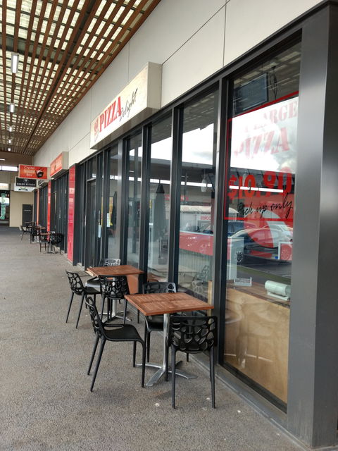Oz Pizza Delight - Accommodation Batemans Bay 0