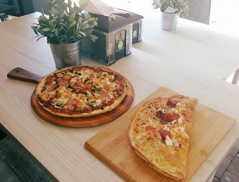 Pitsa Gourmet Bar - Accommodation Batemans Bay 0