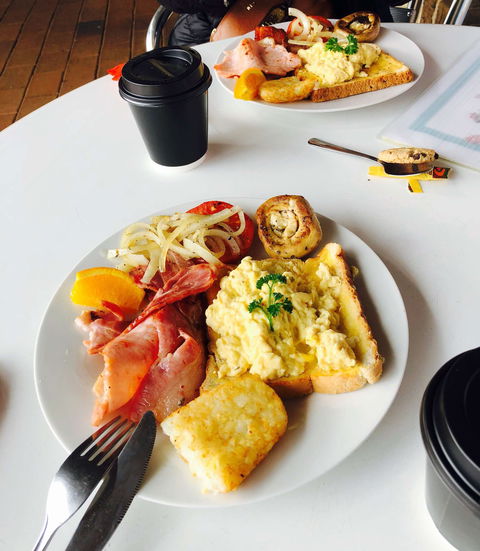 Swiss Chalet Coffee House - Accommodation Batemans Bay 0