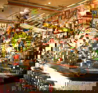 Friend in Hand Hotel - Accommodation Batemans Bay