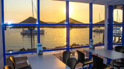 GJ's Bay Cafe And Grill - Accommodation Batemans Bay 2
