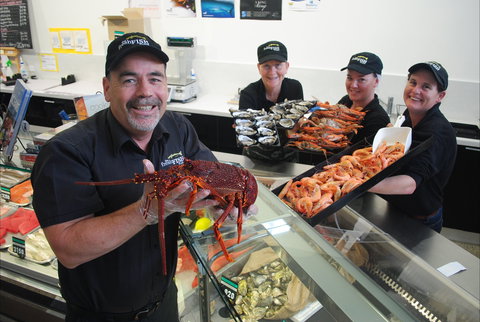 The Fresh Fish Place Fish Market & Café - Accommodation Batemans Bay 2