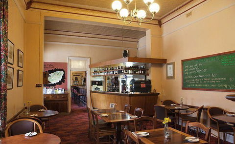 The Rising Sun Hotel - Accommodation Batemans Bay 13