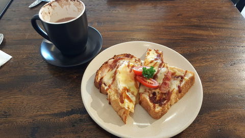 Grindstone Coffee House - Accommodation Batemans Bay 0