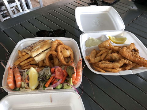 Pelican Rocks Seafood Restaurant - Accommodation Batemans Bay 0