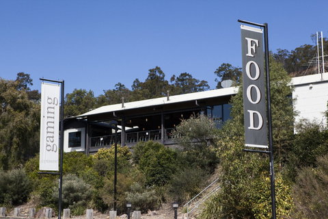 The Gap Tavern - Accommodation Batemans Bay 0