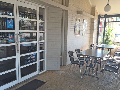 The Civic Hotel - Accommodation Batemans Bay 0