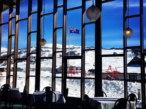 The Overflow Bar - Accommodation Batemans Bay 1