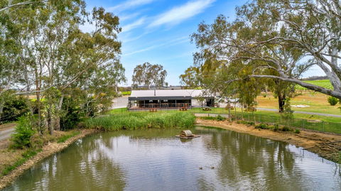 Jaeschkes Hill River Clare Estate - Accommodation Batemans Bay 0