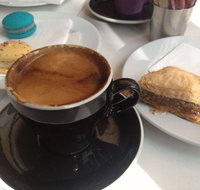 Strawberry Thief Patisserie - Accommodation Batemans Bay