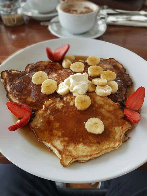 Charlotte's Table - Accommodation Batemans Bay 0