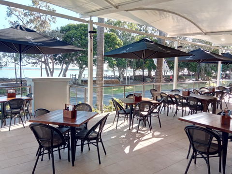 Salt Cafe Urangan - Accommodation Batemans Bay 0