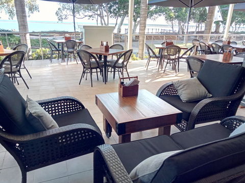 Salt Cafe Urangan - Accommodation Batemans Bay 2