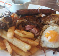 Burger Inc. - Accommodation Batemans Bay
