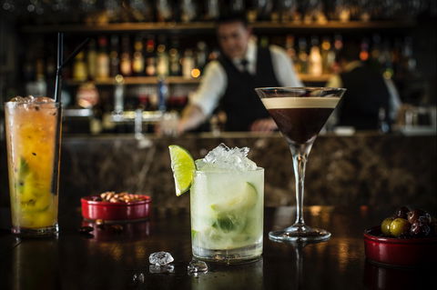Ostani Lounge, Bar & Restaurant - Accommodation Batemans Bay 2