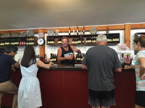 Petersons Wines On Broke Road - Accommodation Batemans Bay 2