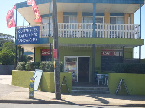 The Point Cafe And Takeaway - Accommodation Batemans Bay 0