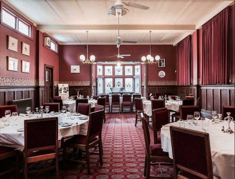 The Geelong Club - Accommodation Batemans Bay 1