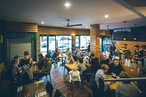 LV's On Clarence - Accommodation Batemans Bay 1