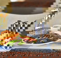 Zeina's Caf - Comfort Inn and Suites Burwood - Accommodation Batemans Bay