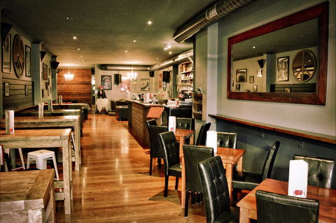 Bottlerocket Bar And Cafe - Accommodation Batemans Bay 2