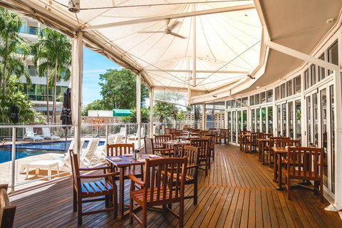 Poolside Restaurant And Bar - Accommodation Batemans Bay 0