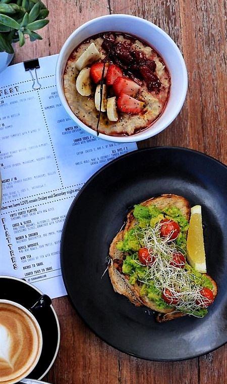 Coco Mojo Bar & Grill - Accommodation Batemans Bay 4