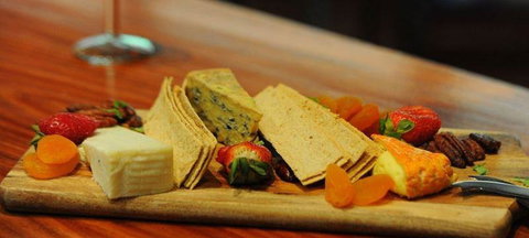 Lunch Craft - Accommodation Batemans Bay 3