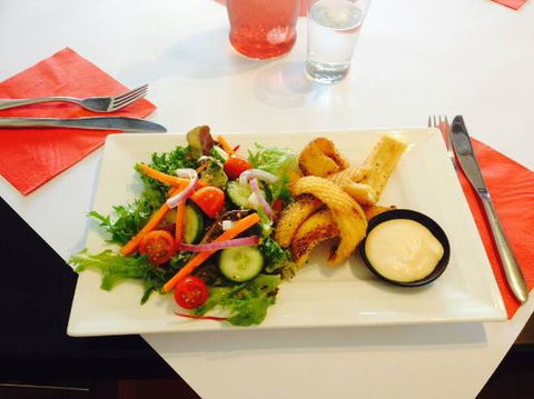 Patten's On Bridge - Accommodation Batemans Bay 0