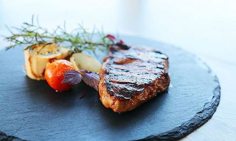 St James Hotel Restaurant - Accommodation Batemans Bay 20