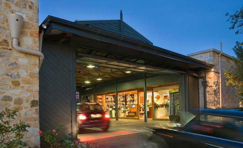 Blood Brothas - Accommodation Batemans Bay 6