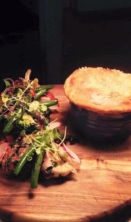 The Killer Tomato Pizzeria - Accommodation Batemans Bay 4