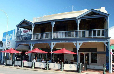 The Killer Tomato Pizzeria - Accommodation Batemans Bay 8