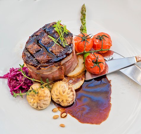Fleurs Restaurant - Accommodation Batemans Bay 0