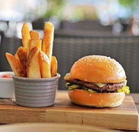 Tradewinds Bar  Bistro - Accommodation Batemans Bay