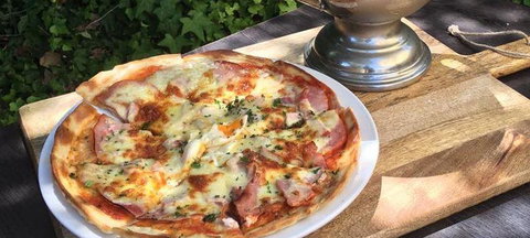 Salingers Cafe - Accommodation Batemans Bay 1